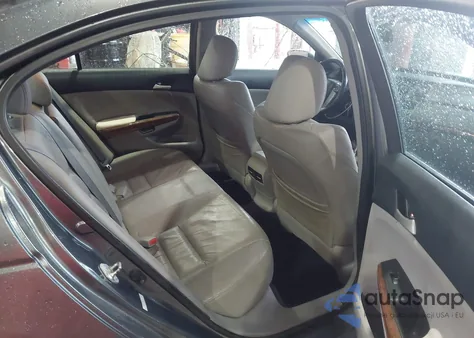 2011 Honda Accord 2.4 Ex-L из США, поврежденный, VIN 1HGCP2F84BA104748